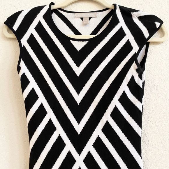 Banana Republic Black And White Chevron Stripe Knit Sleeveless Dress XS Petite - Picture 2 of 9